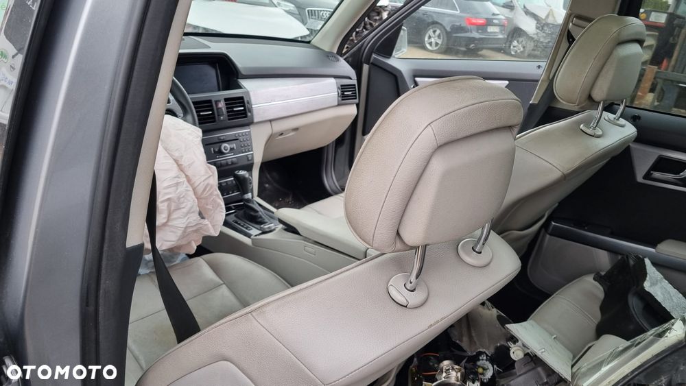 Mercedes-Benz GLK 220 CDI DPF BlueEFFICIENCY 7G-TRONIC SPORT EDITION - 8