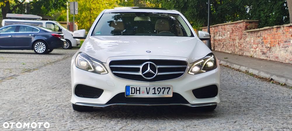 Mercedes-Benz Klasa E 350 4Matic BlueEFFICIENCY 7G-TRONIC Avantgarde - 26