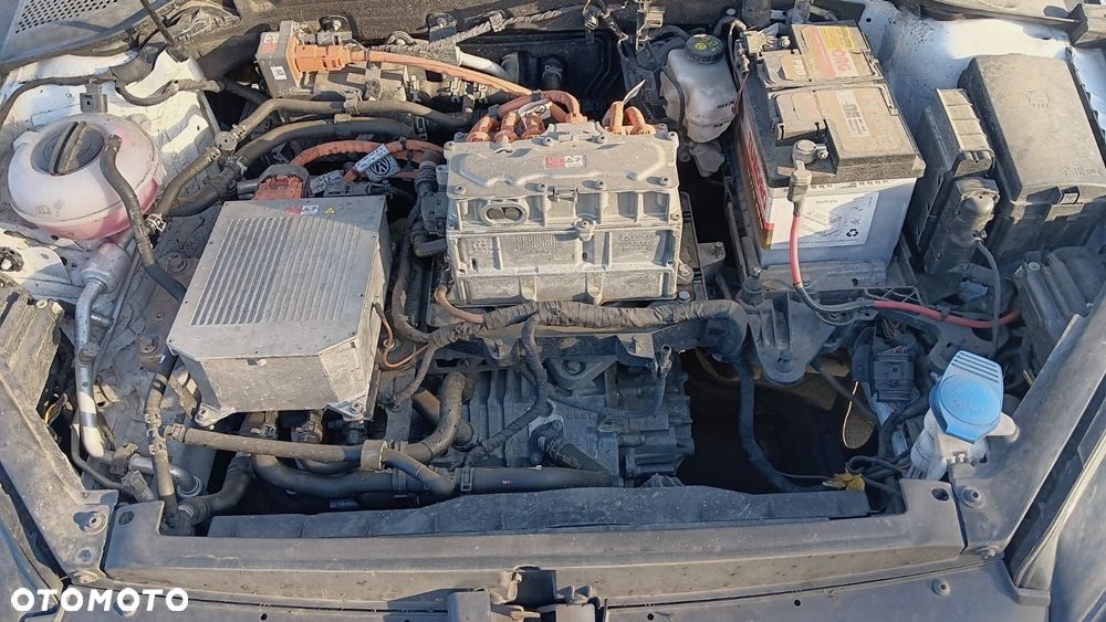 Volkswagen Golf - 5