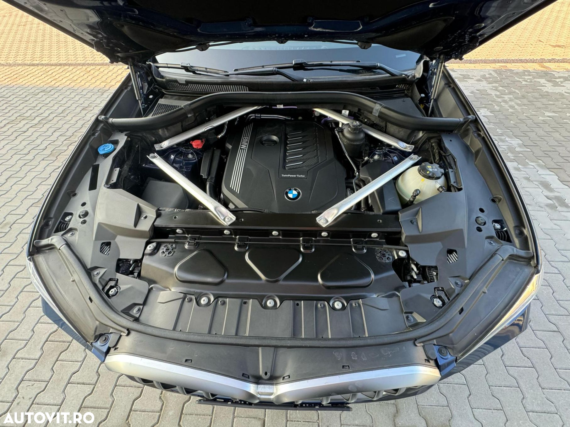 BMW X6 xDrive40i AT MHEV - 36
