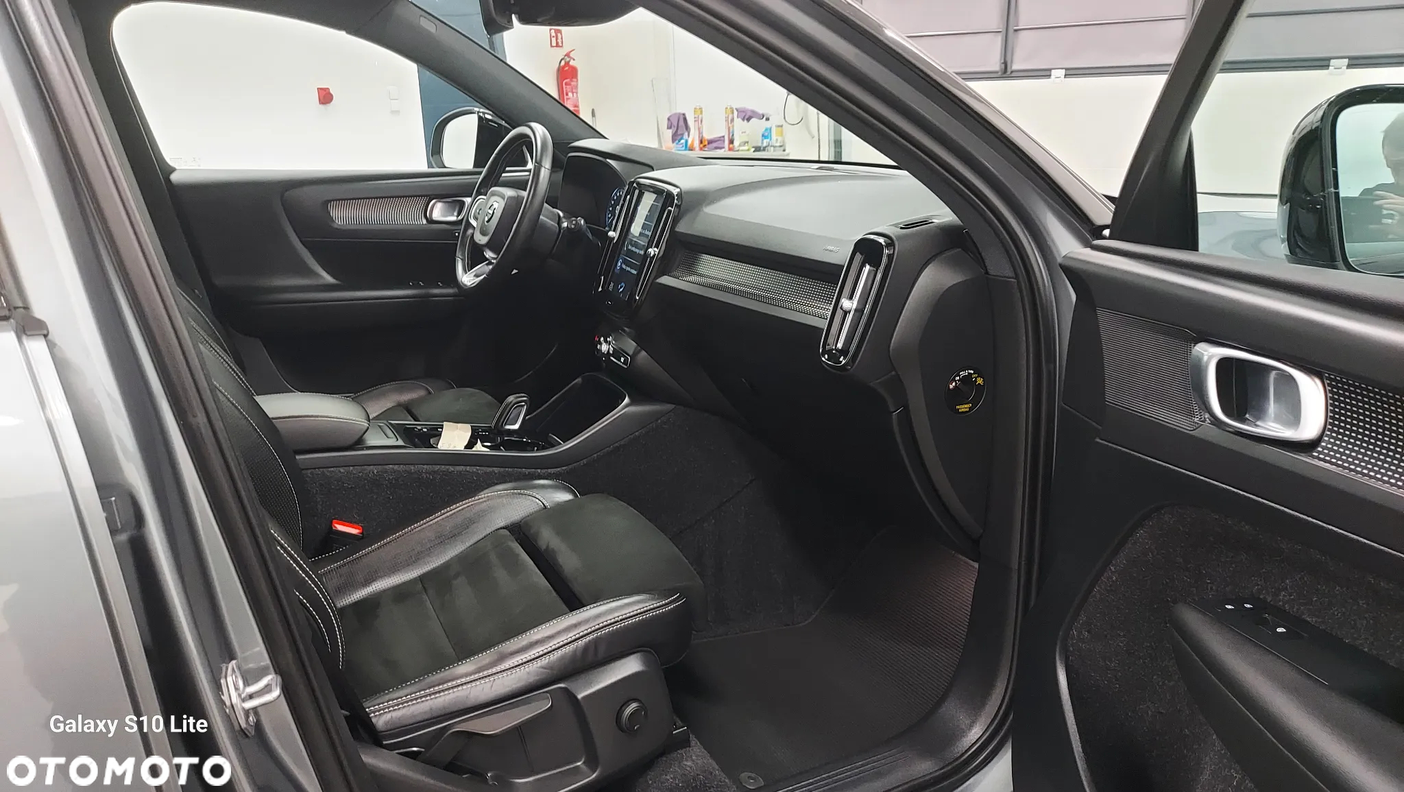 Volvo XC 40 D3 R-Design - 8