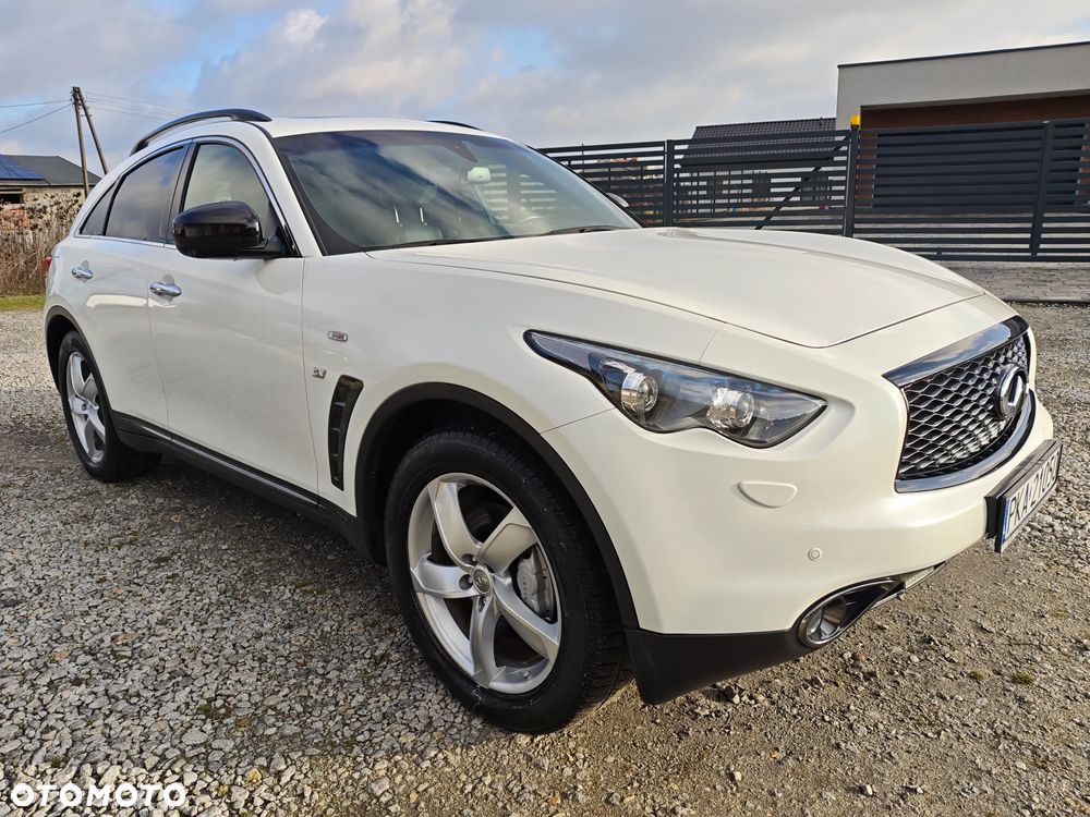 Infiniti QX70 3.7 AWD S Premium - 6