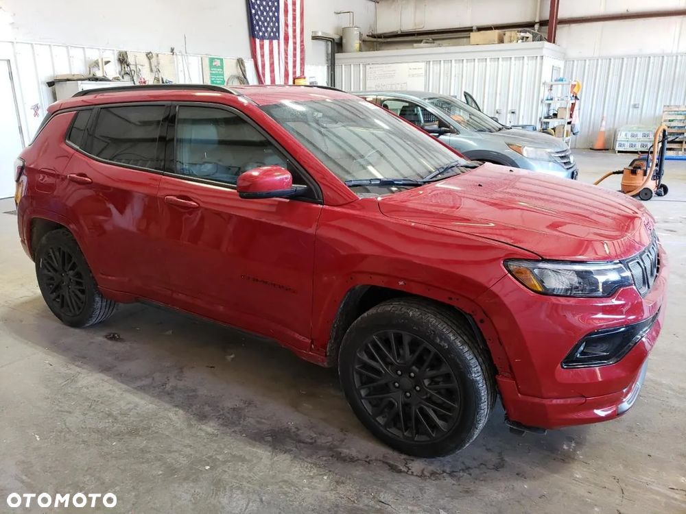 Jeep Compass - 21