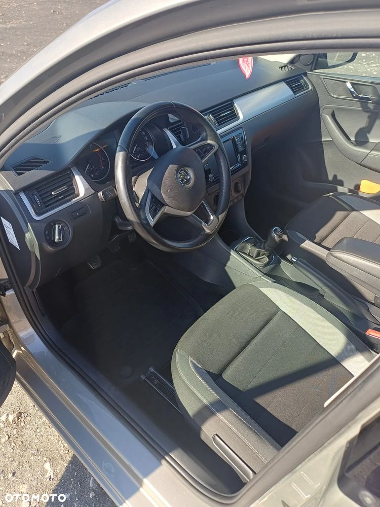 Skoda RAPID 1.2 TSI Ambition - 7