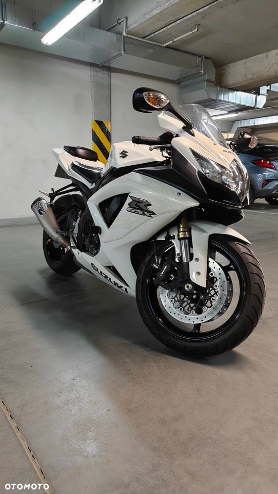 Suzuki GSX-R - 12
