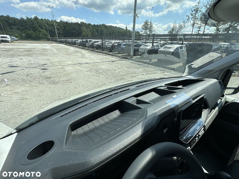 Volkswagen Crafter 35 furgon wysoki dach, 2,0 TDI 177KM, przedni, 6-bieg manualna 3640 mm, Euro 6 - 26