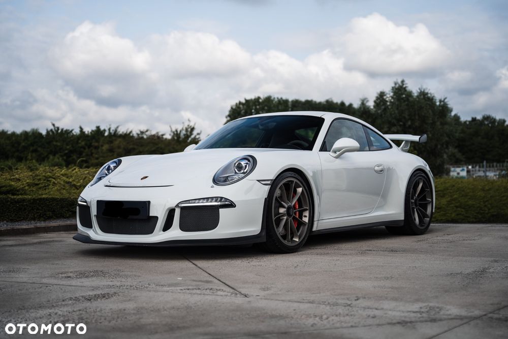 Porsche 911 GT3 - 1