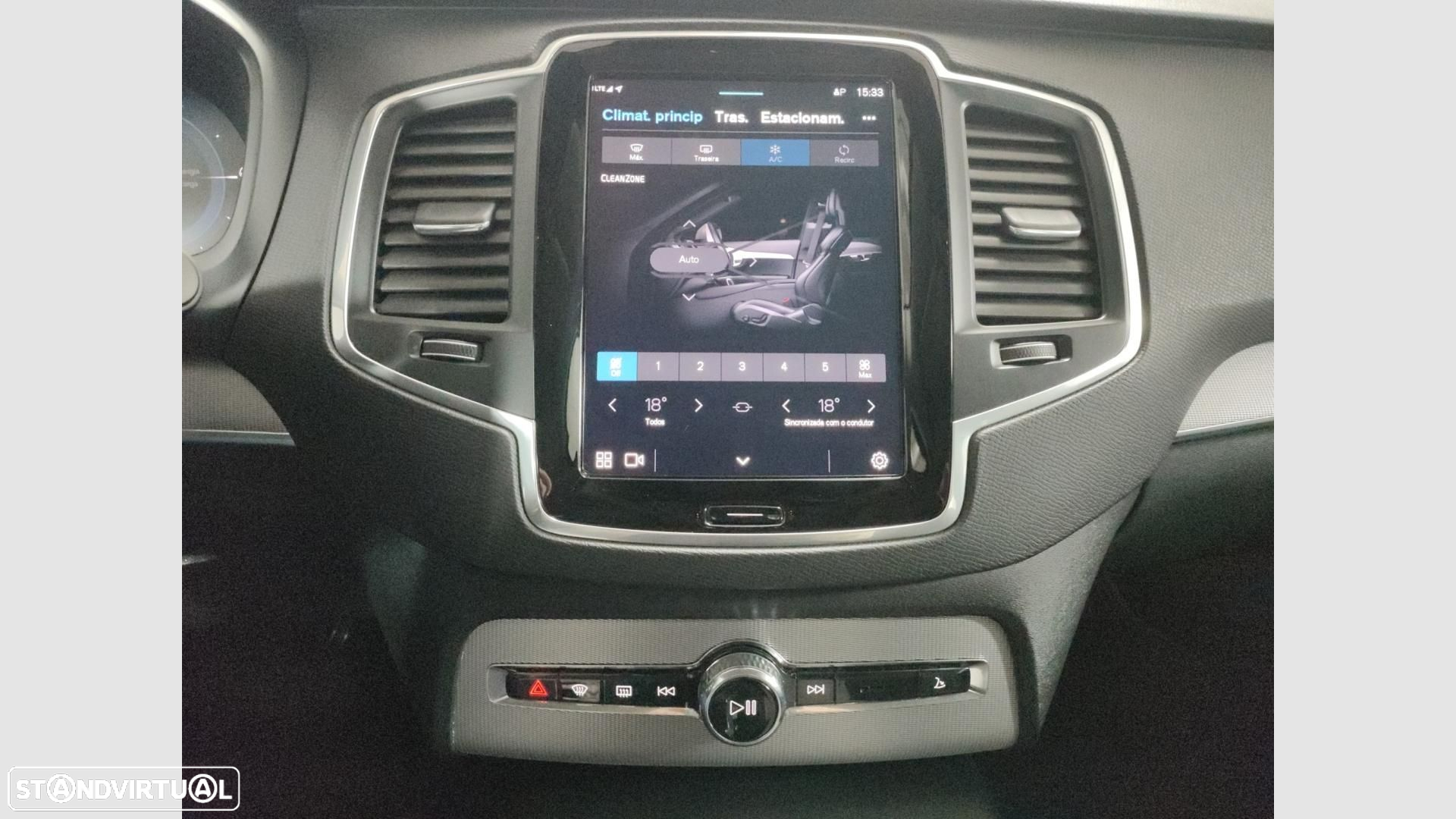 Volvo XC 90 2.0 T8 PHEV Core AWD - 24