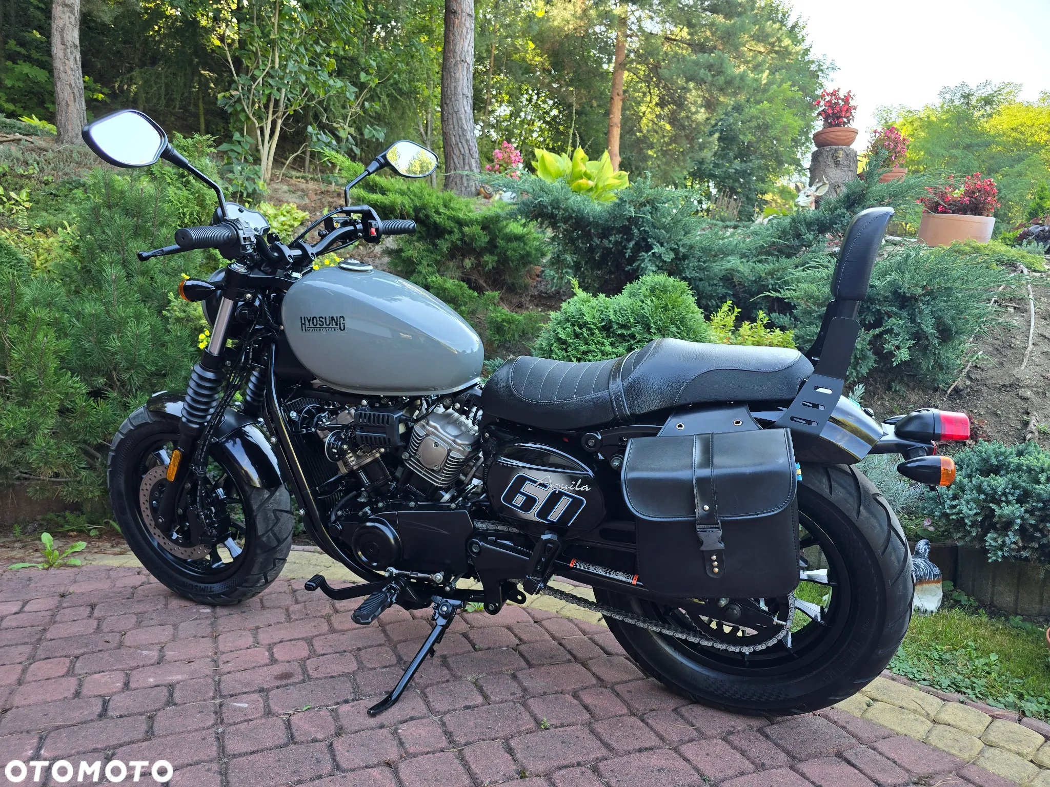 Hyosung GV - 8