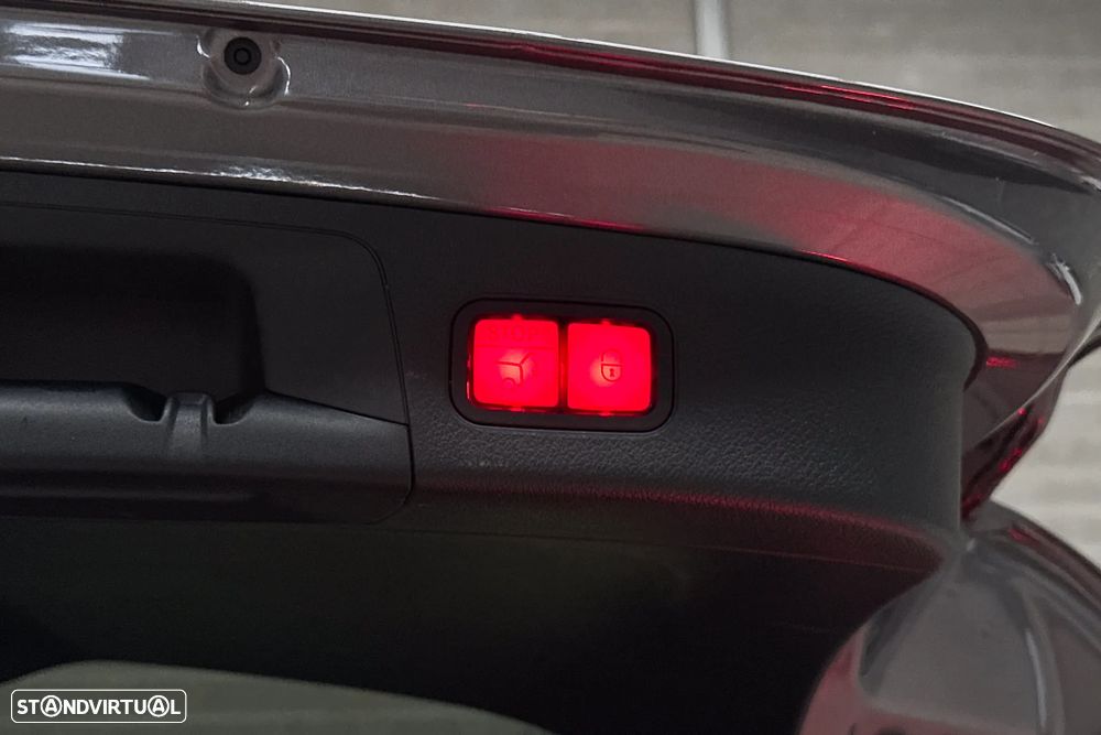 Mercedes-Benz GLA 250 e 8G-DCT Edition Progressive Line - 60