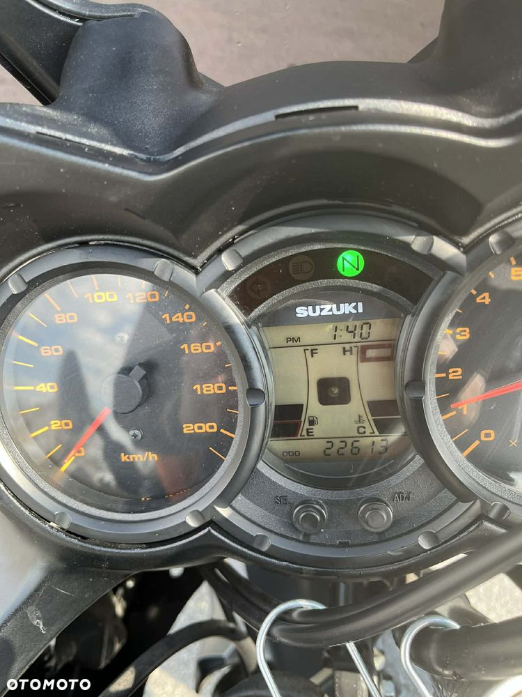 Suzuki DL - 11