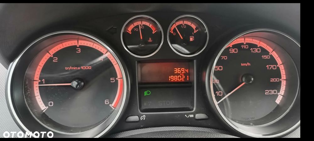 Peugeot 308 1.6 HDi Premium - 5