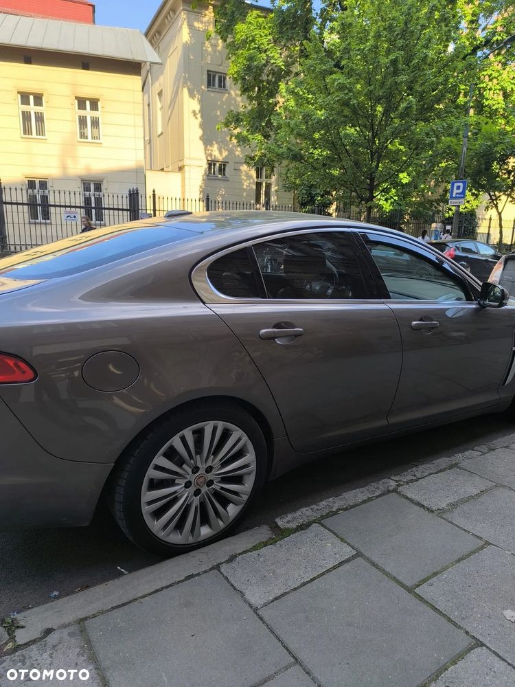 Jaguar XF 5.0 V8 Luxury - 4