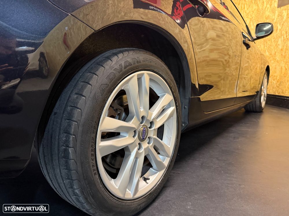 Volvo V60 1.6 D2 Drive Momentum Start/Stop - 22