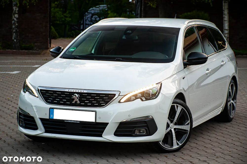 Peugeot 308 - 8
