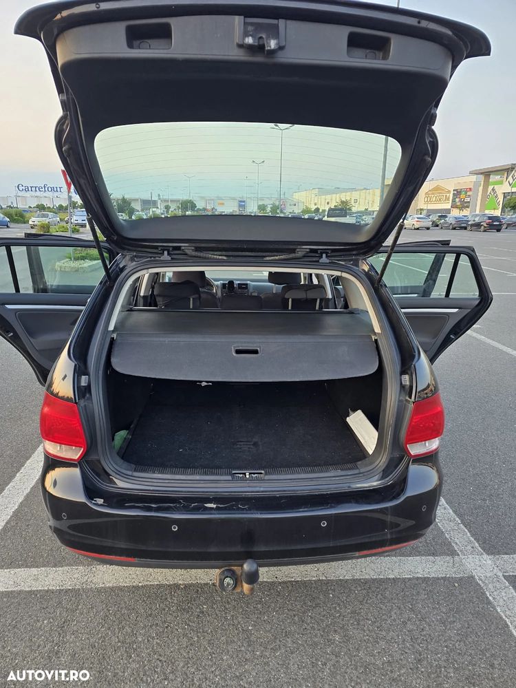 Volkswagen Golf 2.0 TDI DSG Trendline - 9