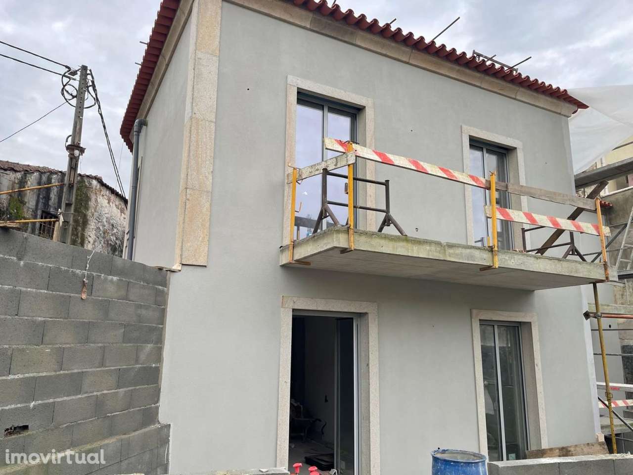 Apartamento NOVO com 2 lugares de garagem - Grande imagem: 4/49