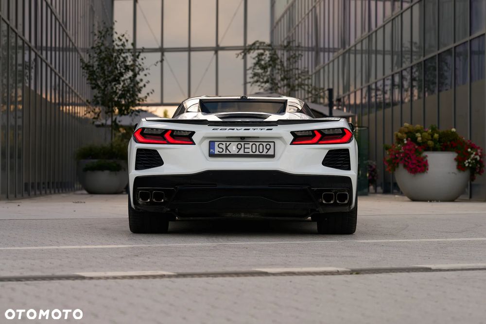 Chevrolet Corvette - 3