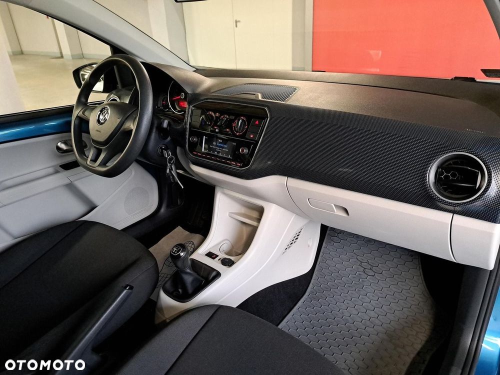 Volkswagen up! - 17