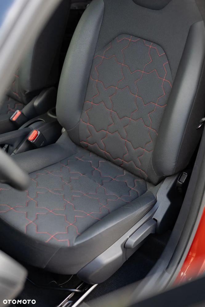 Toyota Aygo 1.0 VVT-i Color Edition - 25
