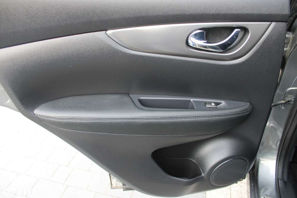 Nissan Qashqai - 23