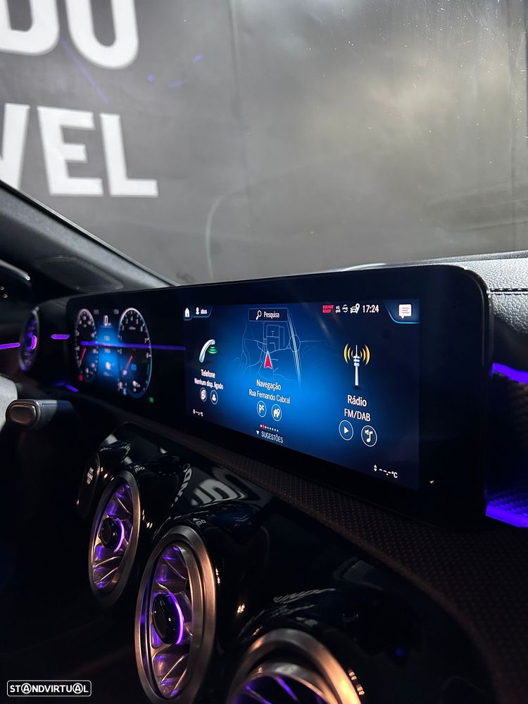 Mercedes-Benz CLA 250 e 8G-DCT - 14