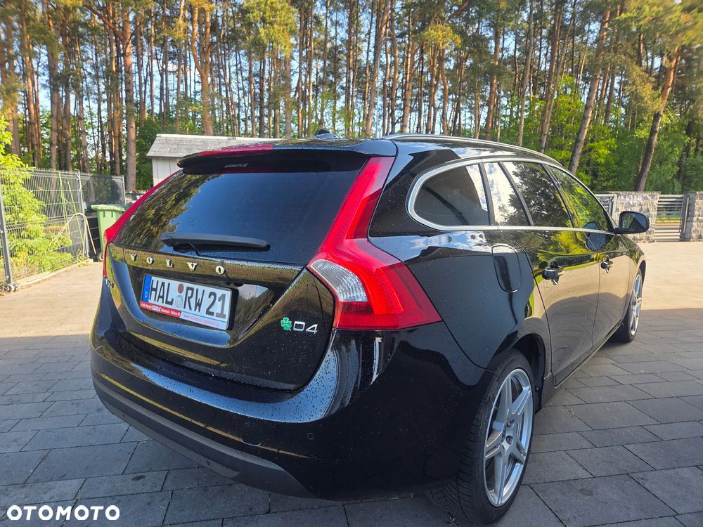Volvo V60 D4 Geartronic Summum - 9