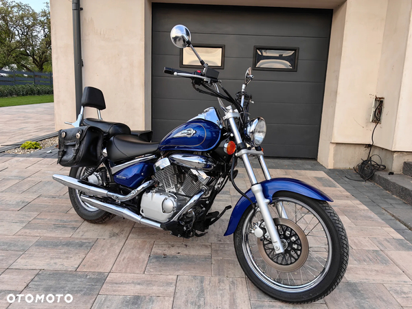 Suzuki Intruder