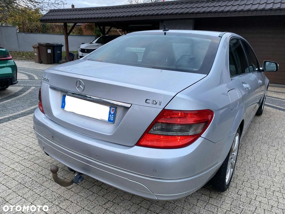 Mercedes-Benz Klasa C 200 CDI Avantgarde - 40