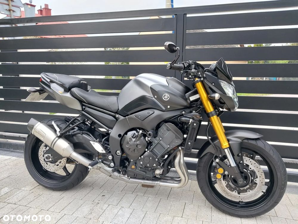 Yamaha FZ8 - 8