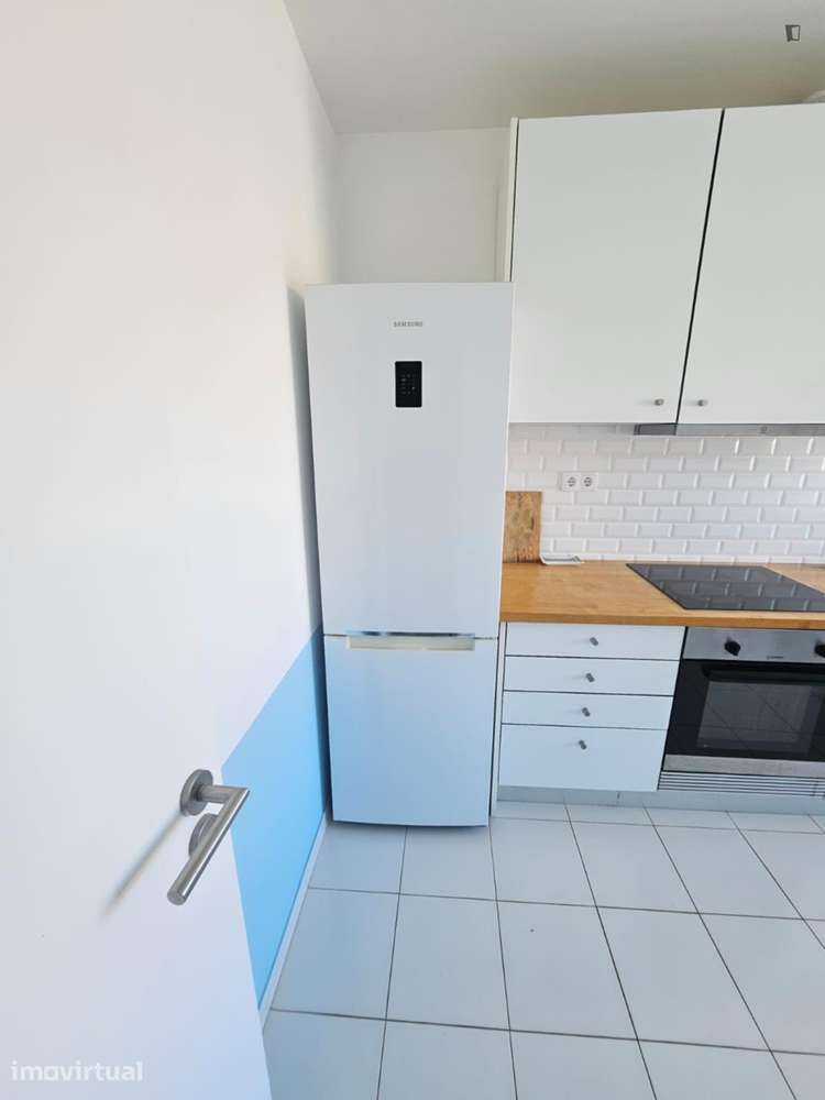 Quarto - localizado em Caparica Lisbon - Grande imagem: 5/7