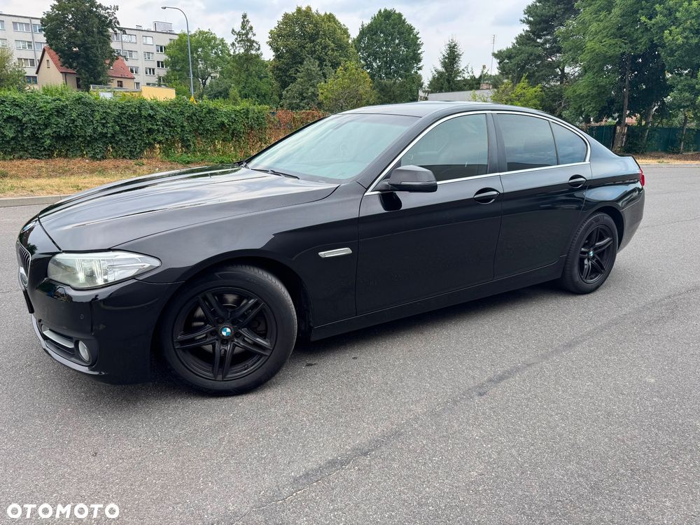 BMW Seria 5 520d xDrive Luxury Line - 4