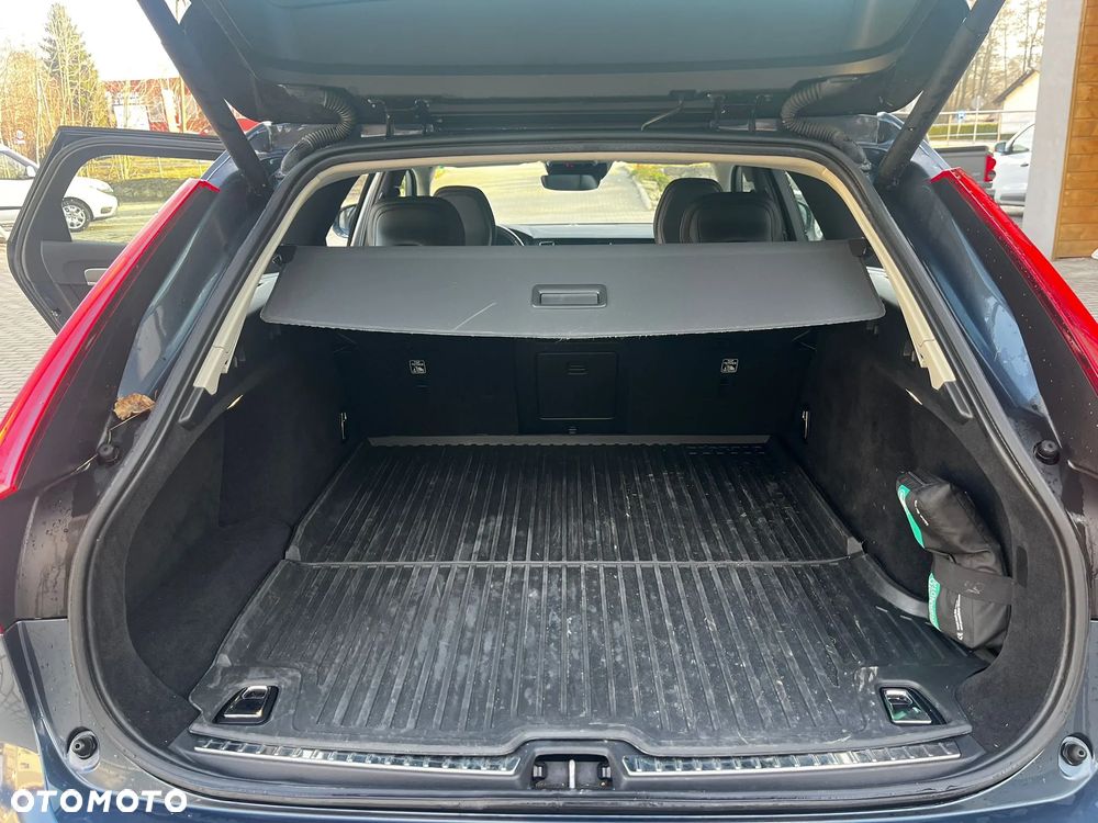 Volvo V90 D4 AWD Inscription - 22