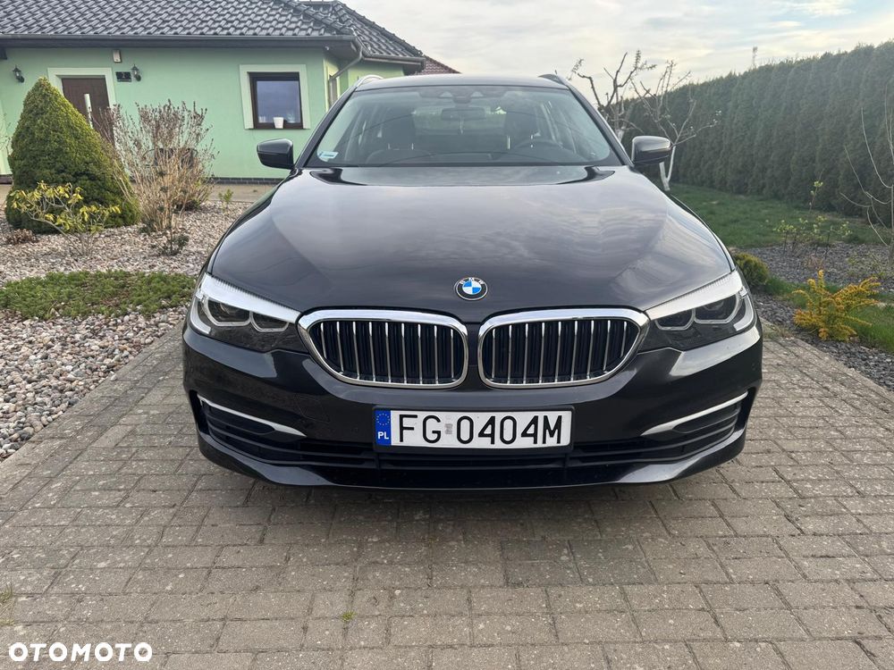 BMW Seria 5 520d Luxury Line sport - 8