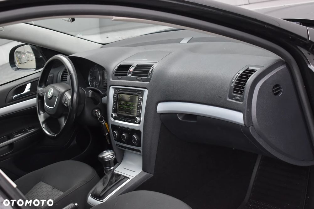 Skoda Octavia - 8