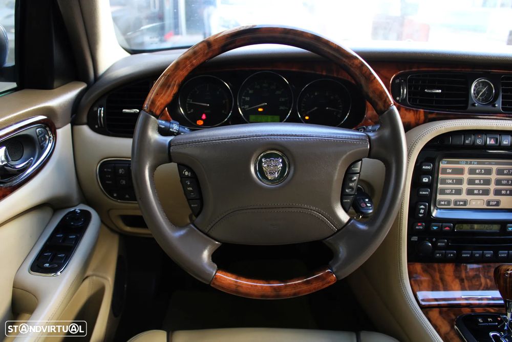 Jaguar XJ XJ6 2.7 D V6 Executive - 33