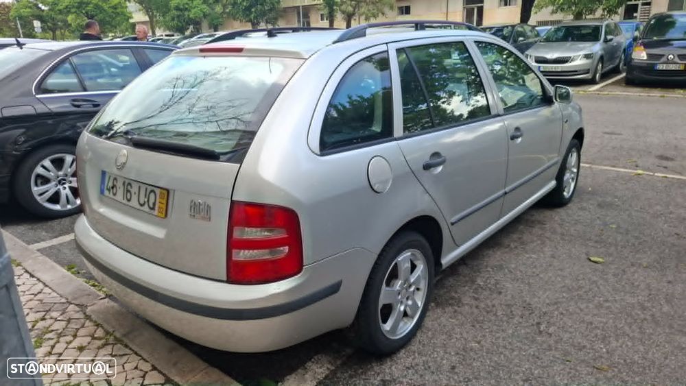 Skoda Fabia Break 1.4 Style - 7