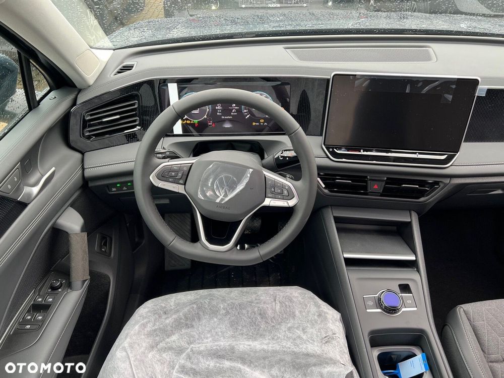 Volkswagen Tiguan - 8