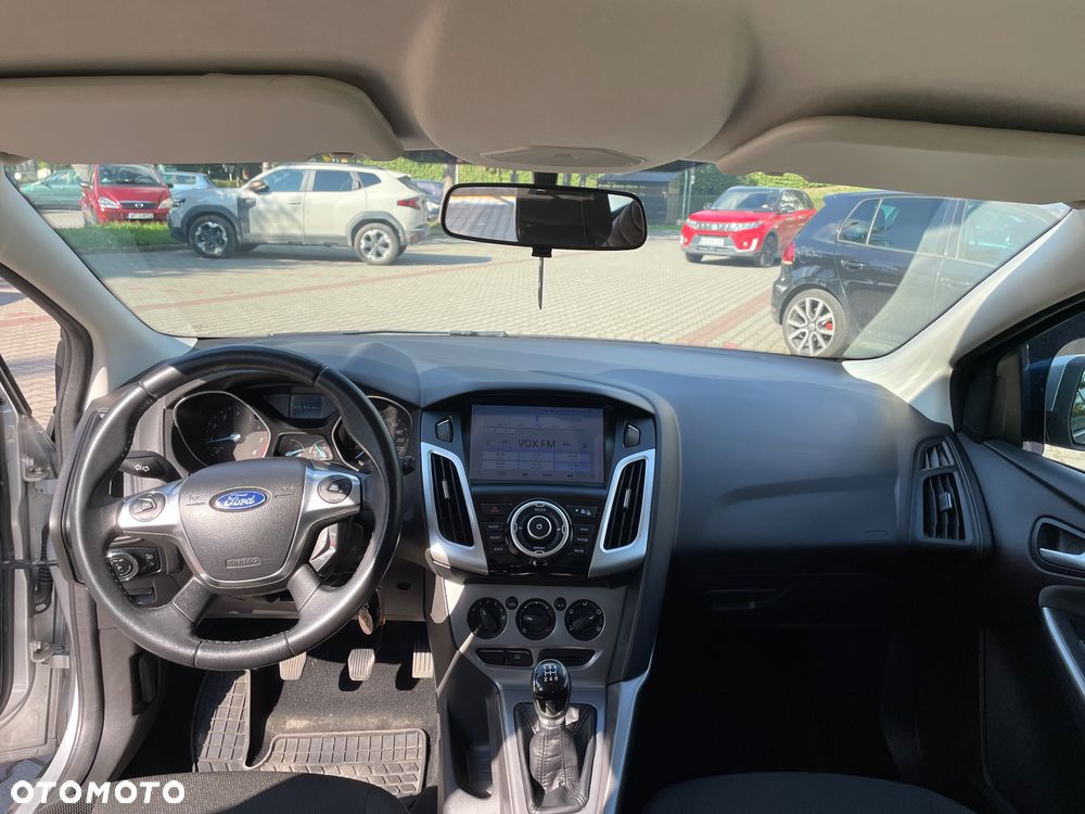 Ford Focus 1.6 Ambiente - 5