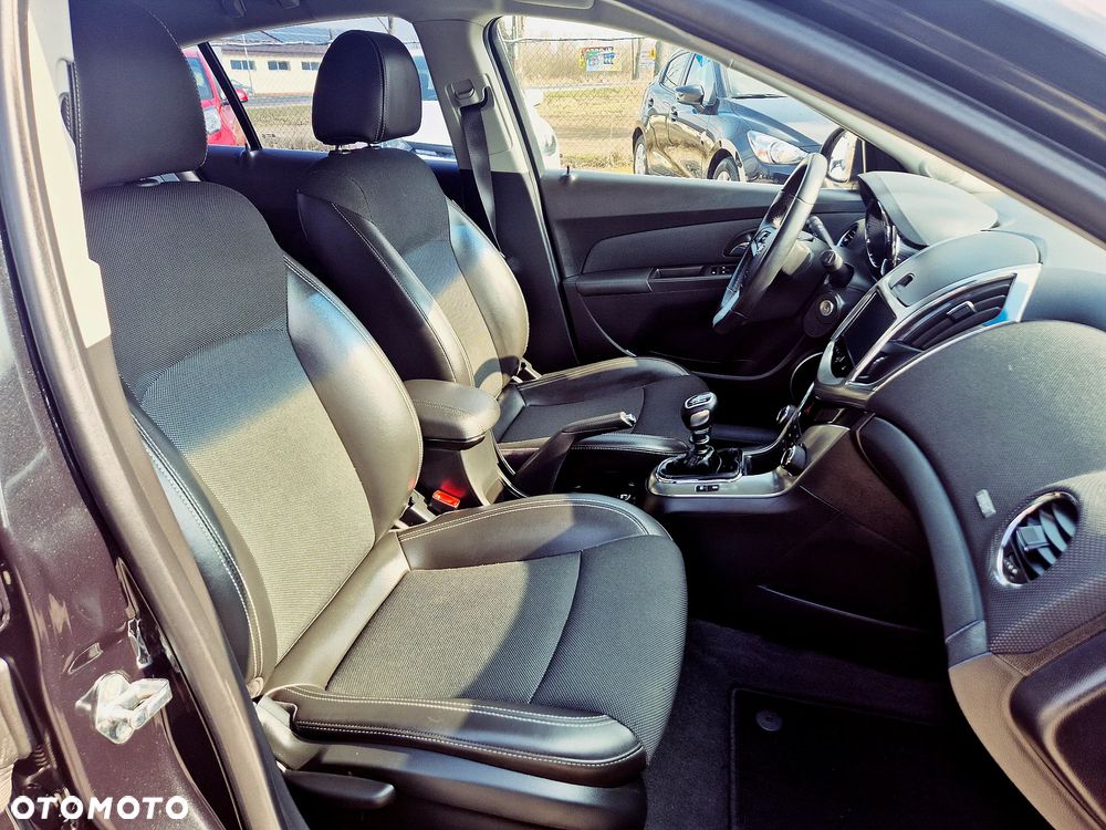 Chevrolet Cruze 1.4T LTZ - 30