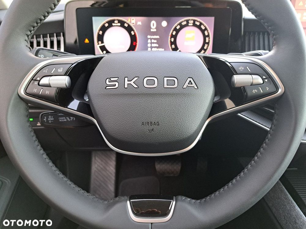 Skoda Superb 2.0 TSI Selection DSG - 19