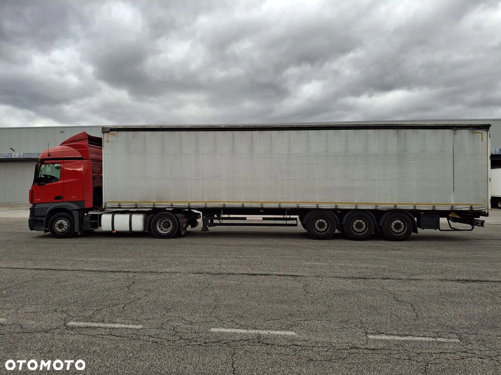 Mercedes-Benz Actros MP4 - 5