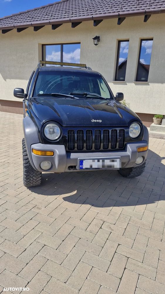 Jeep Cherokee - 1