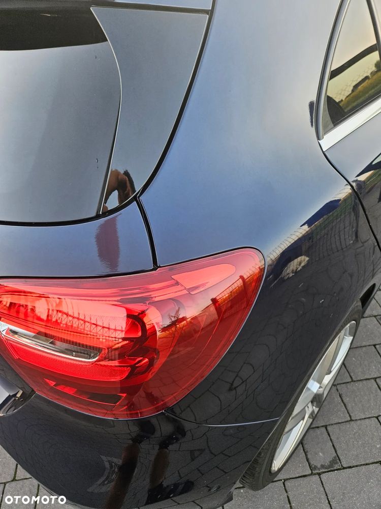 Mercedes-Benz Klasa A 220 4Matic 7G-DCT - 35