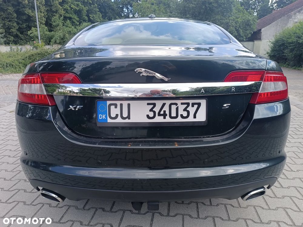 Jaguar XF 3.0 V6 S Premium Luxury - 4