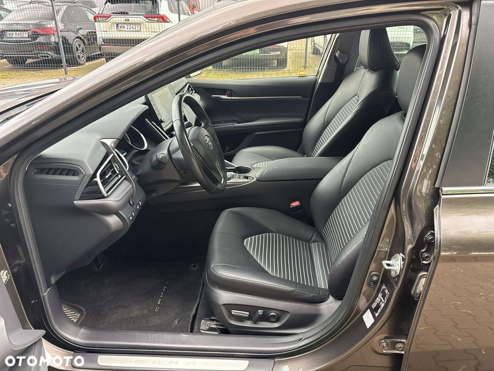 Toyota Camry 2.5 Hybrid Prestige CVT - 10
