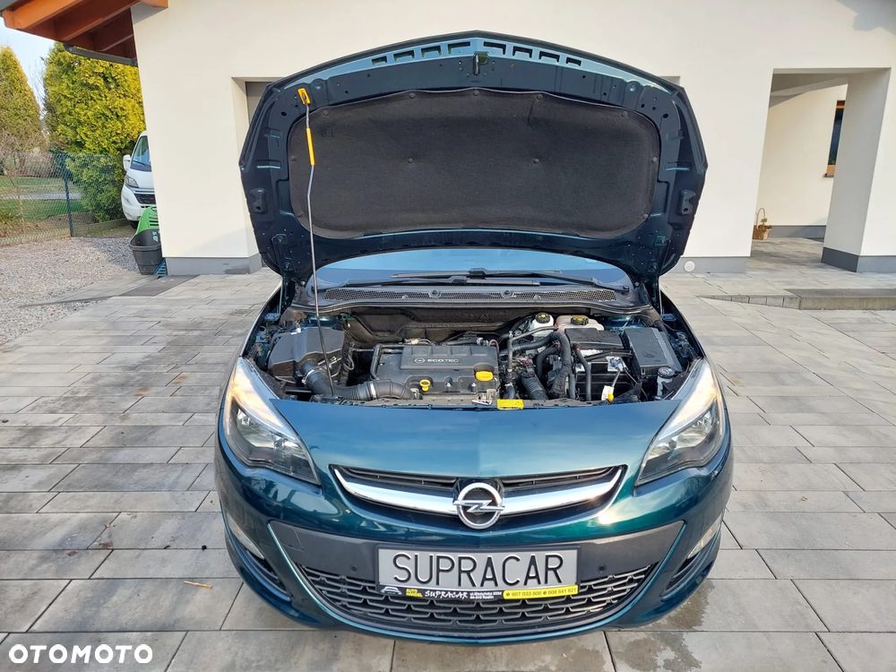 Opel Astra 1.4 Turbo Exklusiv - 28