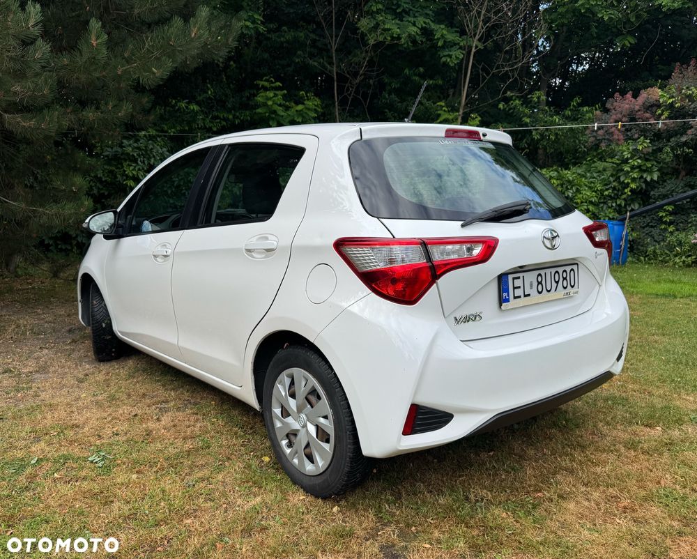 Toyota Yaris 1.5 Premium - 10