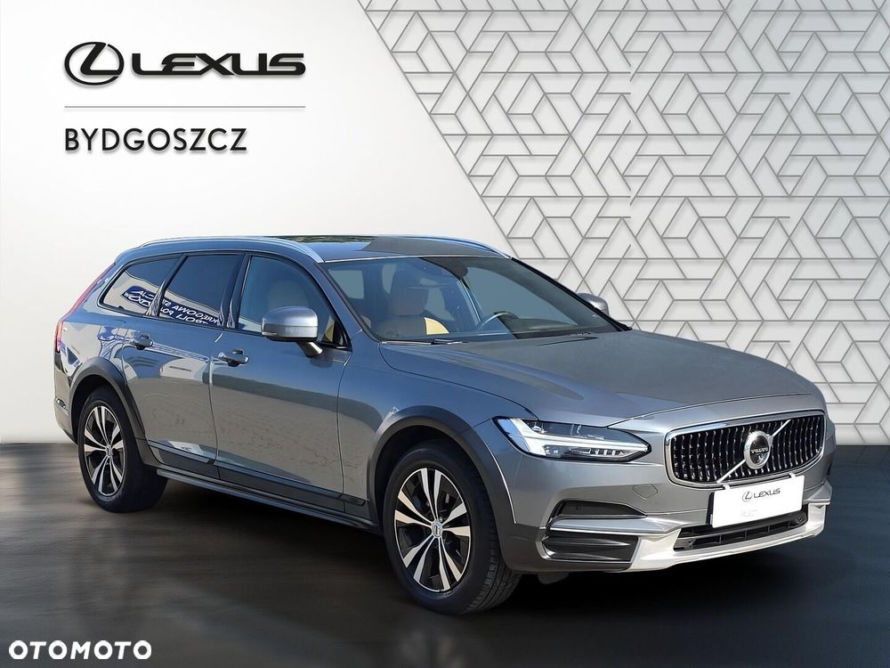 Volvo V90 Cross Country - 3