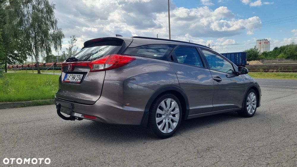 Honda Civic 1.8 i-VTEC Sport - 9